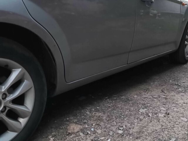 Серый Форд Мондео, объемом двигателя 1.8 л и пробегом 3 тыс. км за 3205 $, фото 2 на Automoto.ua