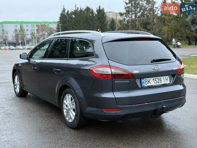 Серый Форд Мондео, объемом двигателя 2 л и пробегом 280 тыс. км за 5450 $, фото 18 на Automoto.ua