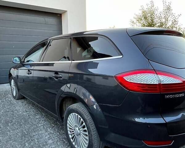 Серый Форд Мондео, объемом двигателя 2 л и пробегом 204 тыс. км за 7500 $, фото 4 на Automoto.ua