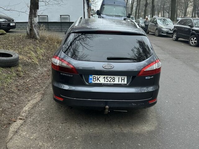 Серый Форд Мондео, объемом двигателя 2 л и пробегом 316 тыс. км за 5000 $, фото 6 на Automoto.ua