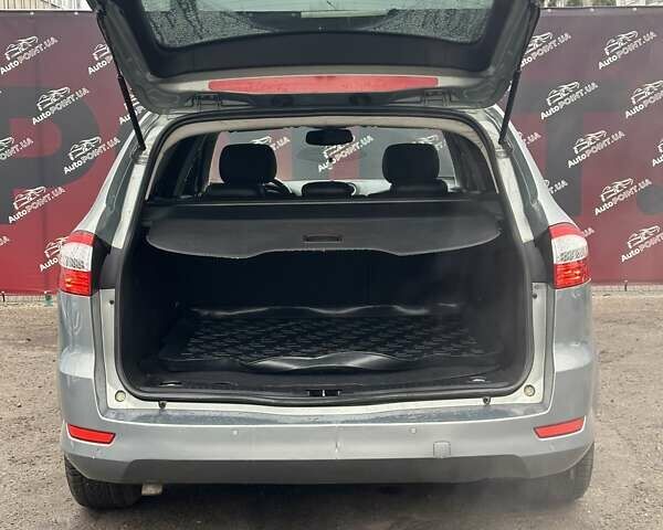 Серый Форд Мондео, объемом двигателя 2 л и пробегом 310 тыс. км за 7700 $, фото 11 на Automoto.ua