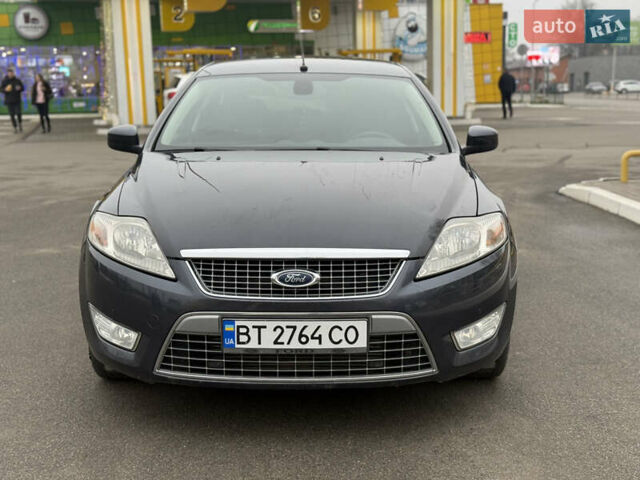 Сірий Форд Мондео, об'ємом двигуна 2.5 л та пробігом 245 тис. км за 6500 $, фото 1 на Automoto.ua