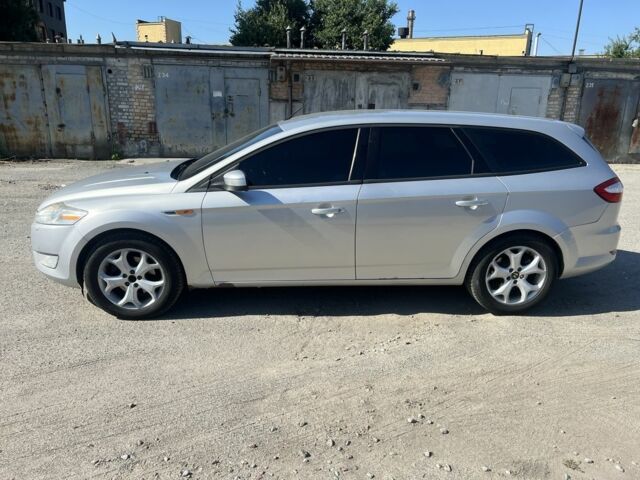 Серый Форд Мондео, объемом двигателя 2 л и пробегом 404 тыс. км за 4100 $, фото 1 на Automoto.ua