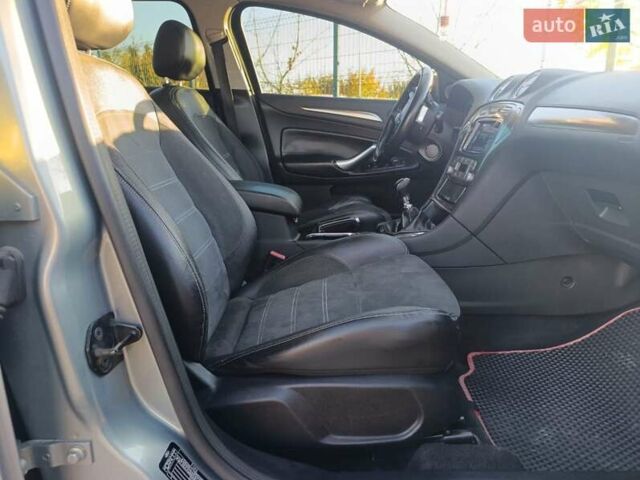 Серый Форд Мондео, объемом двигателя 2 л и пробегом 303 тыс. км за 7499 $, фото 20 на Automoto.ua