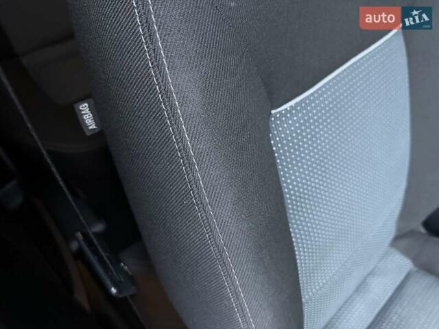 Серый Форд Мондео, объемом двигателя 2 л и пробегом 280 тыс. км за 5450 $, фото 29 на Automoto.ua