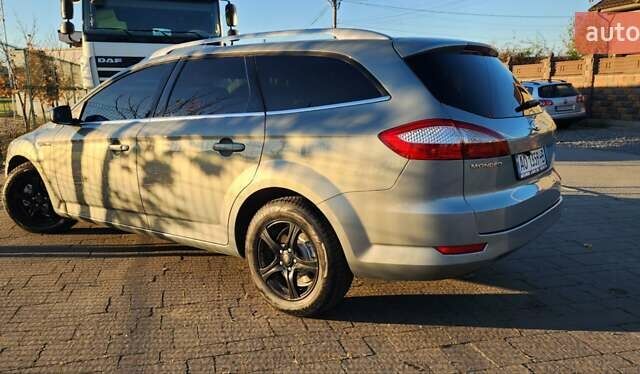 Серый Форд Мондео, объемом двигателя 2 л и пробегом 303 тыс. км за 7499 $, фото 10 на Automoto.ua