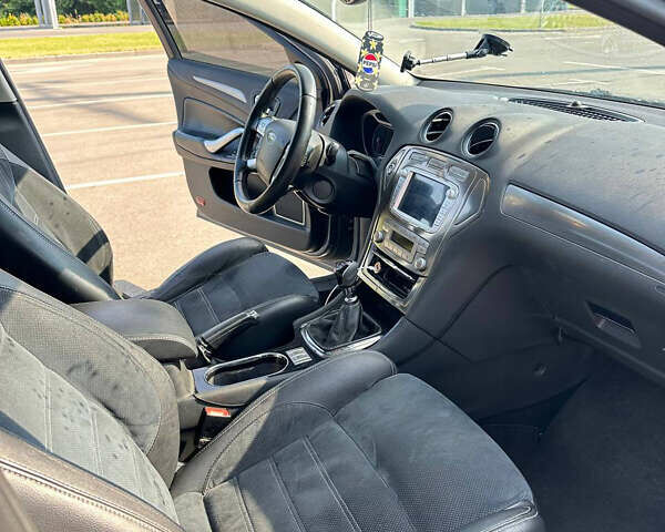 Серый Форд Мондео, объемом двигателя 2.2 л и пробегом 355 тыс. км за 6100 $, фото 2 на Automoto.ua