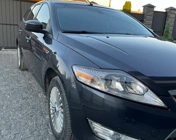 Серый Форд Мондео, объемом двигателя 2 л и пробегом 204 тыс. км за 7500 $, фото 2 на Automoto.ua