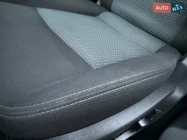 Серый Форд Мондео, объемом двигателя 2 л и пробегом 280 тыс. км за 5450 $, фото 42 на Automoto.ua