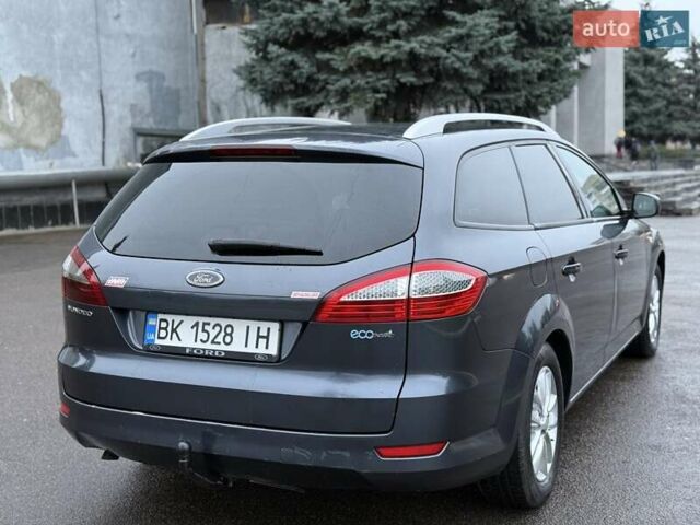 Серый Форд Мондео, объемом двигателя 2 л и пробегом 280 тыс. км за 5450 $, фото 21 на Automoto.ua