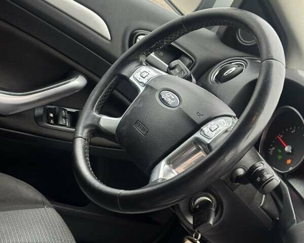 Серый Форд Мондео, объемом двигателя 2 л и пробегом 330 тыс. км за 5800 $, фото 23 на Automoto.ua