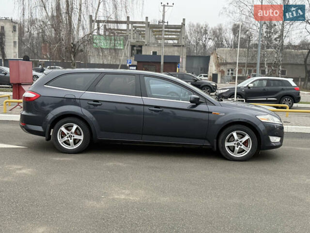 Сірий Форд Мондео, об'ємом двигуна 2.5 л та пробігом 245 тис. км за 6500 $, фото 3 на Automoto.ua