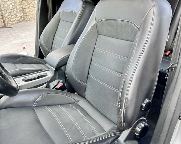 Серый Форд Мондео, объемом двигателя 1.6 л и пробегом 210 тыс. км за 6500 $, фото 10 на Automoto.ua