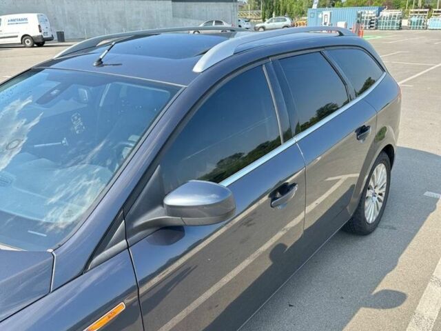 Серый Форд Мондео, объемом двигателя 2.2 л и пробегом 305 тыс. км за 5000 $, фото 4 на Automoto.ua