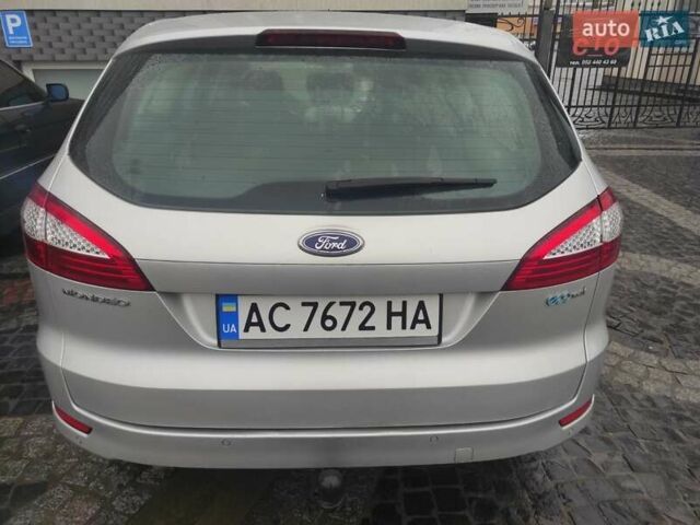 Серый Форд Мондео, объемом двигателя 1.8 л и пробегом 294 тыс. км за 7800 $, фото 6 на Automoto.ua