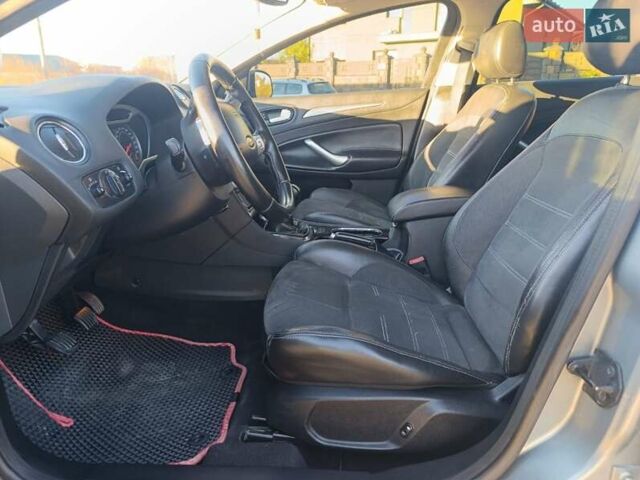 Серый Форд Мондео, объемом двигателя 2 л и пробегом 303 тыс. км за 7499 $, фото 16 на Automoto.ua