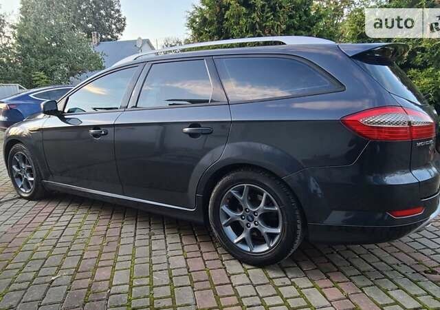 Сірий Форд Мондео, об'ємом двигуна 2.2 л та пробігом 252 тис. км за 9333 $, фото 10 на Automoto.ua