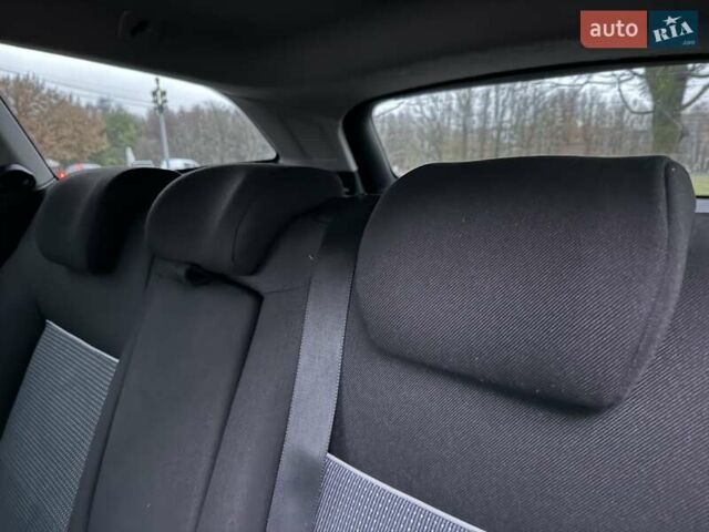 Серый Форд Мондео, объемом двигателя 2 л и пробегом 280 тыс. км за 5450 $, фото 39 на Automoto.ua