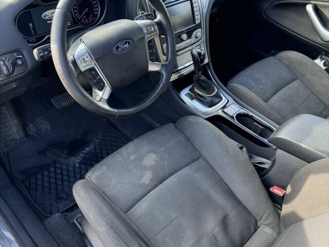 Сірий Форд Мондео, об'ємом двигуна 2 л та пробігом 310 тис. км за 3000 $, фото 9 на Automoto.ua