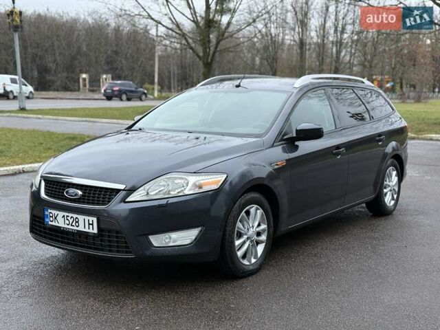 Серый Форд Мондео, объемом двигателя 2 л и пробегом 280 тыс. км за 5450 $, фото 4 на Automoto.ua