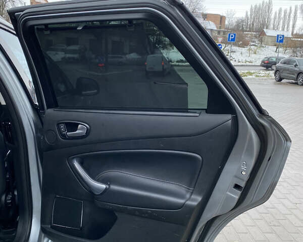 Серый Форд Мондео, объемом двигателя 2 л и пробегом 272 тыс. км за 6900 $, фото 10 на Automoto.ua