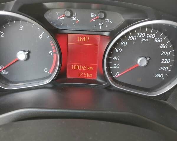 Серый Форд Мондео, объемом двигателя 1.75 л и пробегом 180 тыс. км за 6900 $, фото 18 на Automoto.ua