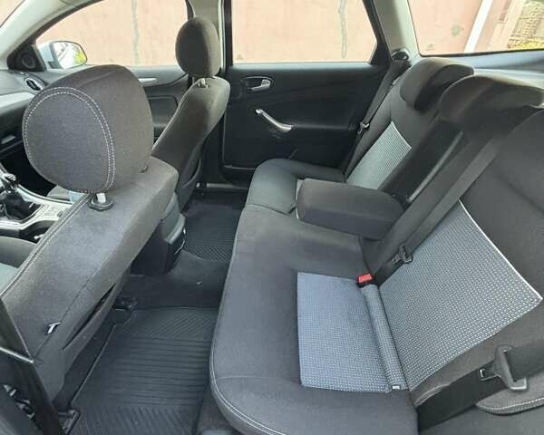 Серый Форд Мондео, объемом двигателя 2 л и пробегом 235 тыс. км за 6500 $, фото 11 на Automoto.ua