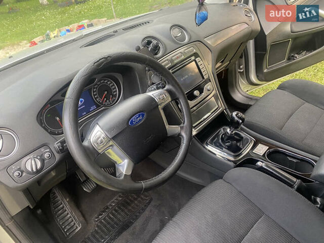 Сірий Форд Мондео, об'ємом двигуна 2 л та пробігом 255 тис. км за 7200 $, фото 7 на Automoto.ua