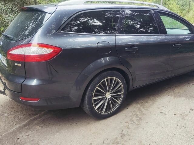 Серый Форд Мондео, объемом двигателя 2 л и пробегом 302 тыс. км за 6499 $, фото 6 на Automoto.ua