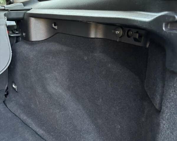 Серый Форд Мондео, объемом двигателя 2 л и пробегом 235 тыс. км за 6500 $, фото 19 на Automoto.ua