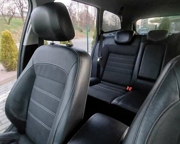 Сірий Форд Мондео, об'ємом двигуна 2.2 л та пробігом 245 тис. км за 7300 $, фото 13 на Automoto.ua