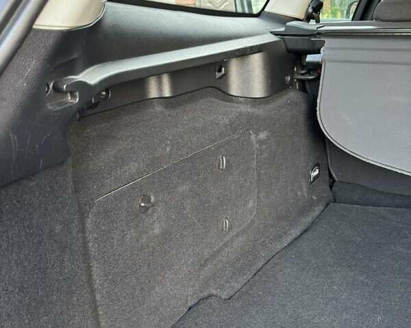 Серый Форд Мондео, объемом двигателя 2 л и пробегом 235 тыс. км за 6500 $, фото 13 на Automoto.ua