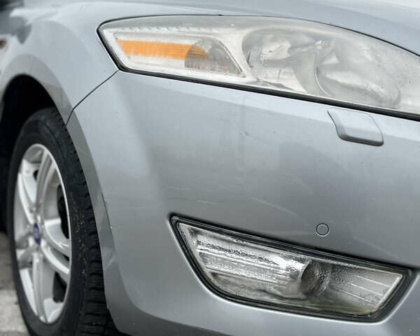 Серый Форд Мондео, объемом двигателя 2 л и пробегом 250 тыс. км за 7000 $, фото 15 на Automoto.ua