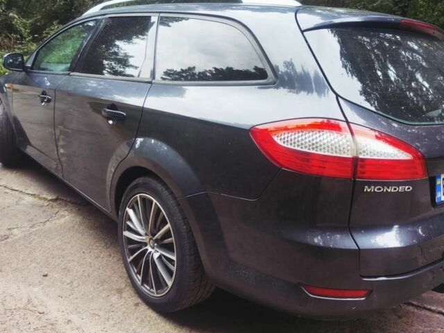 Серый Форд Мондео, объемом двигателя 2 л и пробегом 302 тыс. км за 6499 $, фото 1 на Automoto.ua