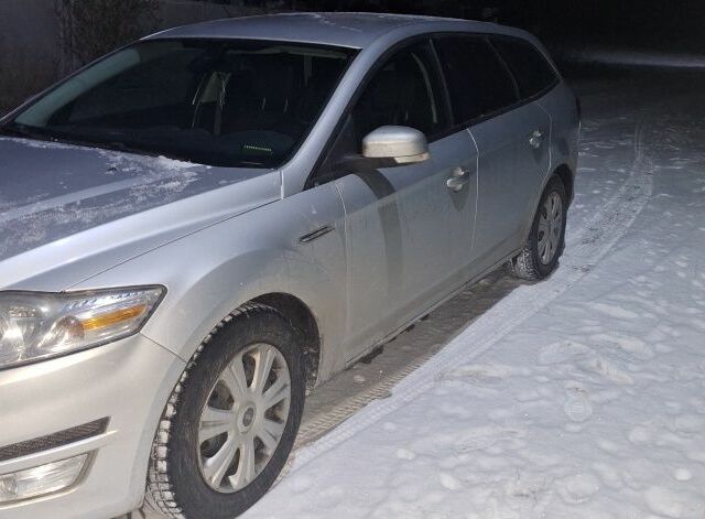 Серый Форд Мондео, объемом двигателя 2 л и пробегом 278 тыс. км за 7700 $, фото 1 на Automoto.ua