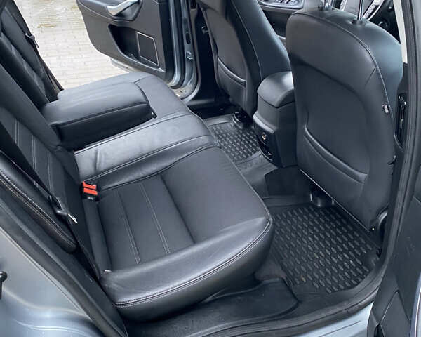 Серый Форд Мондео, объемом двигателя 2 л и пробегом 272 тыс. км за 6900 $, фото 11 на Automoto.ua