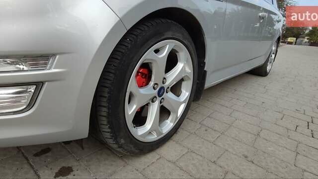 Серый Форд Мондео, объемом двигателя 2 л и пробегом 280 тыс. км за 7900 $, фото 3 на Automoto.ua