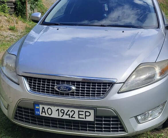 Сірий Форд Мондео, об'ємом двигуна 2 л та пробігом 255 тис. км за 7200 $, фото 2 на Automoto.ua