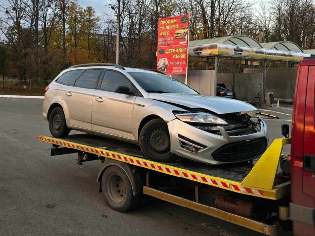 Сірий Форд Мондео, об'ємом двигуна 1.6 л та пробігом 150 тис. км за 2300 $, фото 12 на Automoto.ua