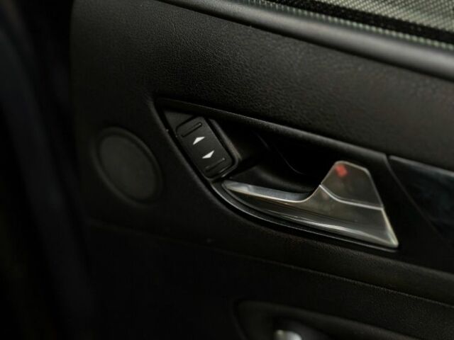 Серый Форд Мондео, объемом двигателя 1.6 л и пробегом 298 тыс. км за 7550 $, фото 7 на Automoto.ua