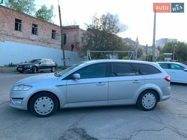 Серый Форд Мондео, объемом двигателя 1.6 л и пробегом 227 тыс. км за 8490 $, фото 6 на Automoto.ua