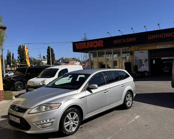 Сірий Форд Мондео, об'ємом двигуна 2 л та пробігом 380 тис. км за 8300 $, фото 3 на Automoto.ua