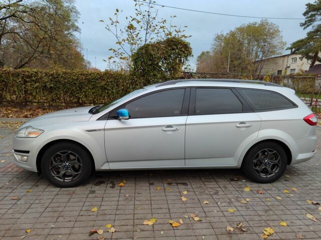 Сірий Форд Мондео, об'ємом двигуна 2 л та пробігом 262 тис. км за 8300 $, фото 3 на Automoto.ua