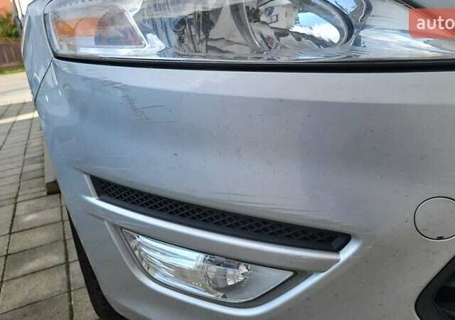 Серый Форд Мондео, объемом двигателя 1.6 л и пробегом 253 тыс. км за 3150 $, фото 13 на Automoto.ua