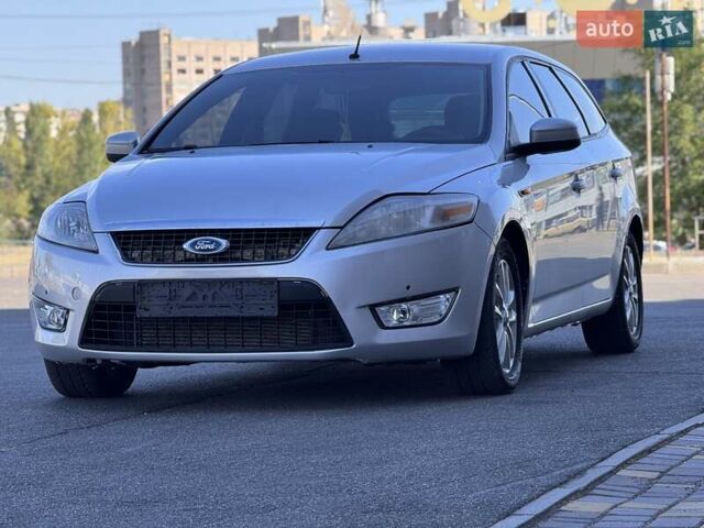 Серый Форд Мондео, объемом двигателя 2 л и пробегом 240 тыс. км за 6450 $, фото 3 на Automoto.ua