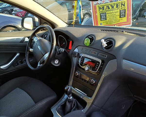 Сірий Форд Мондео, об'ємом двигуна 1.6 л та пробігом 290 тис. км за 6900 $, фото 2 на Automoto.ua