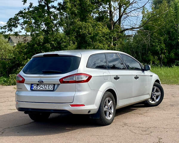 Форд Мондео 2011 в Чернигове на Automoto.ua Серый Форд Мондео, объемом двигателя 1.6 л и пробегом 347 тыс. км за 6500 $, фото 2 на Automoto.ua