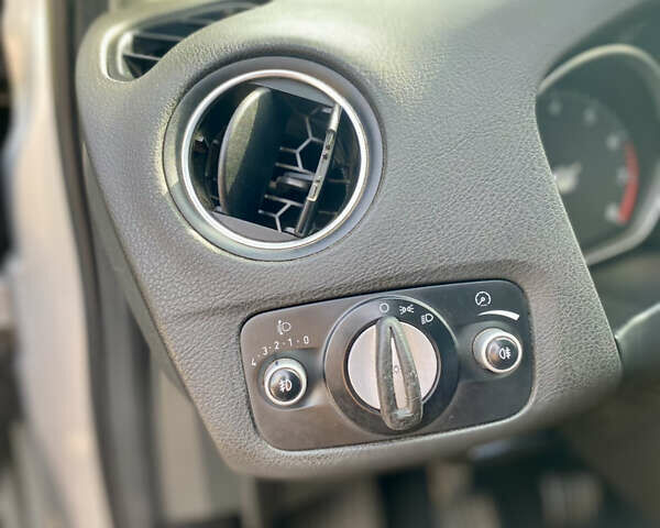 Форд Мондео 2011 в Чернигове на Automoto.ua Серый Форд Мондео, объемом двигателя 1.6 л и пробегом 347 тыс. км за 6500 $, фото 10 на Automoto.ua