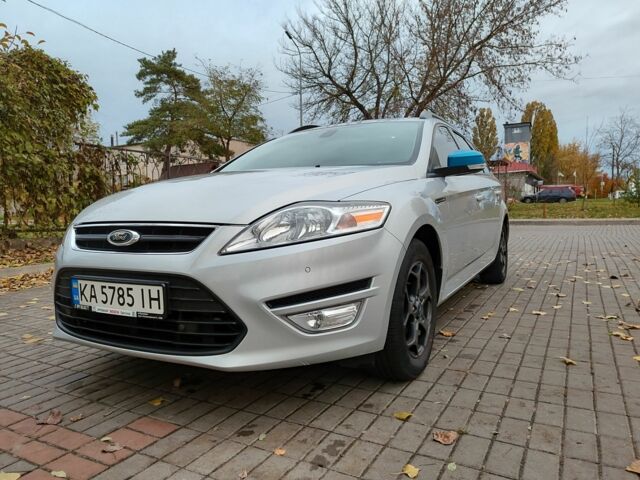 Сірий Форд Мондео, об'ємом двигуна 2 л та пробігом 262 тис. км за 8300 $, фото 1 на Automoto.ua