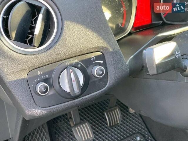 Серый Форд Мондео, объемом двигателя 1.6 л и пробегом 227 тыс. км за 8490 $, фото 22 на Automoto.ua